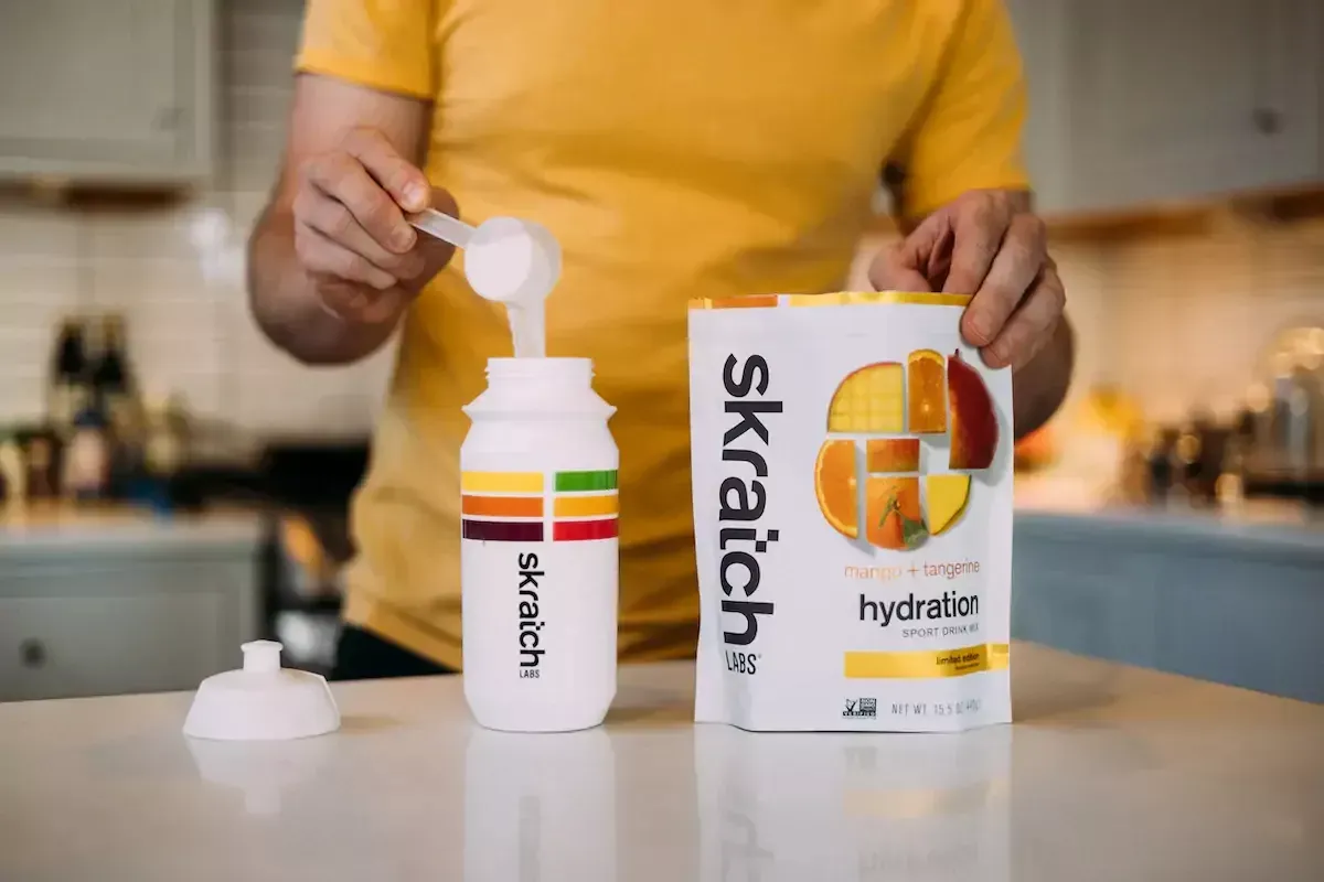 Cách Chọn Nước Uùng Thể Thao Phù Hợp Cho Người Tập Gym