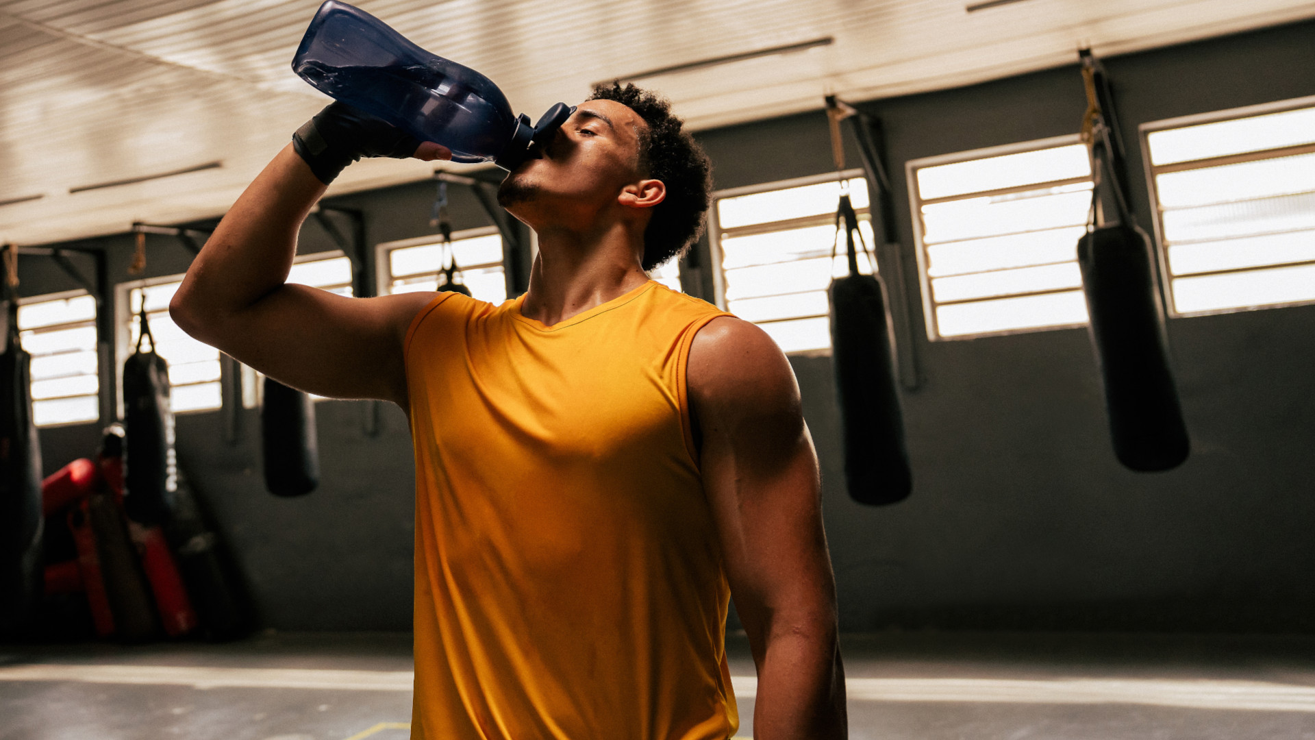 Yếu Tố Cần Cân Nhắc Khi Chọn Bình Nước Tập Gym