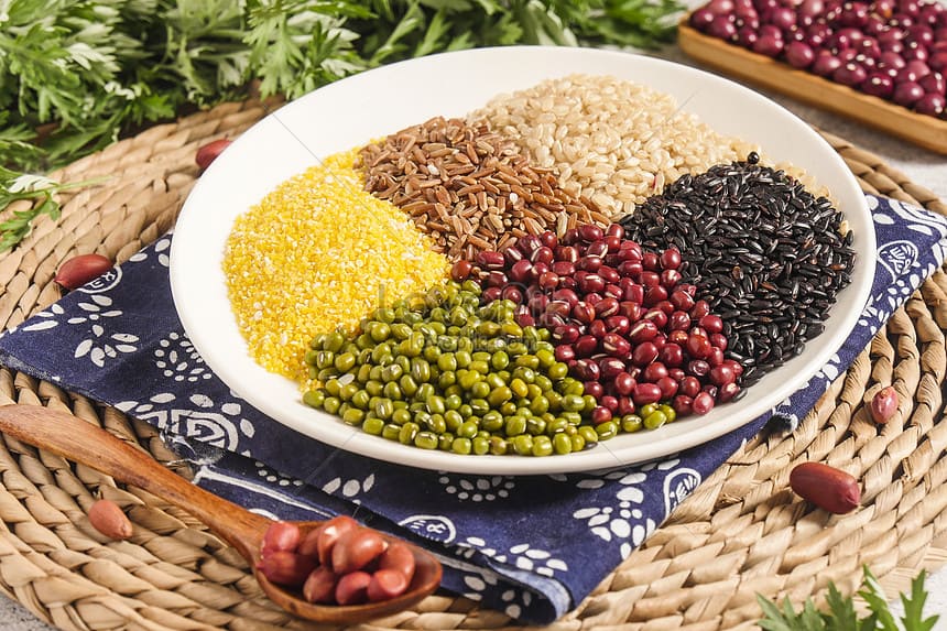 Ngũ Cốc Nguyên Cám Và Các Loại Hạt