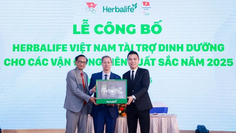 Giải Thưởng Và Công Bố 2025